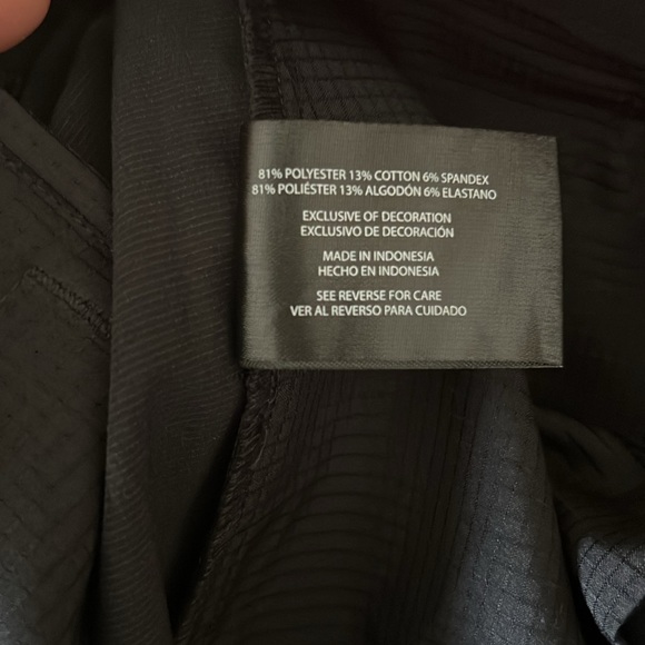 NWT BANANA REPUBLIC MEN SHORT. Size 34 - Picture 5 of 6